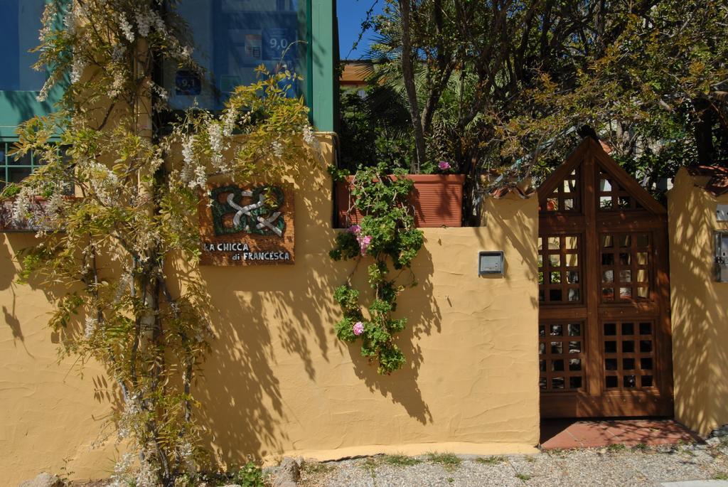 Bed and Breakfast La Chicca Di Francesca Santa Teresa Gallura Exterior foto